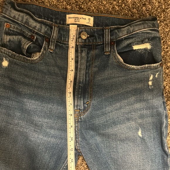 Abercrombie & Fitch Distressed “The Mom High Rise” Jean - Picture 5 of 7